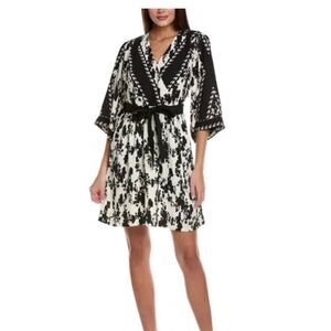 NWOT CAbi X-Factor black and white wrap front mini-dress - XXS